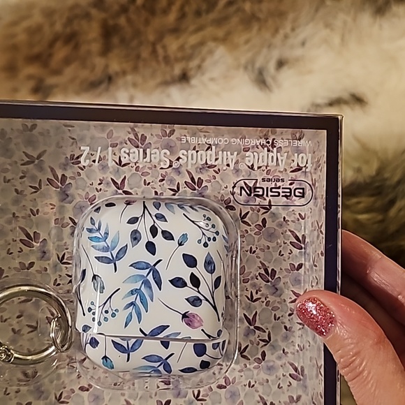 Apple Airpods Case - Picture 2 of 4